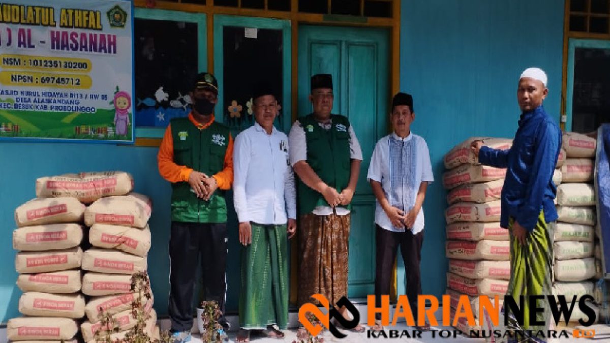 26 Sack Semen Digelontorkan NU Care kepada Masjid Nurul Hidayah