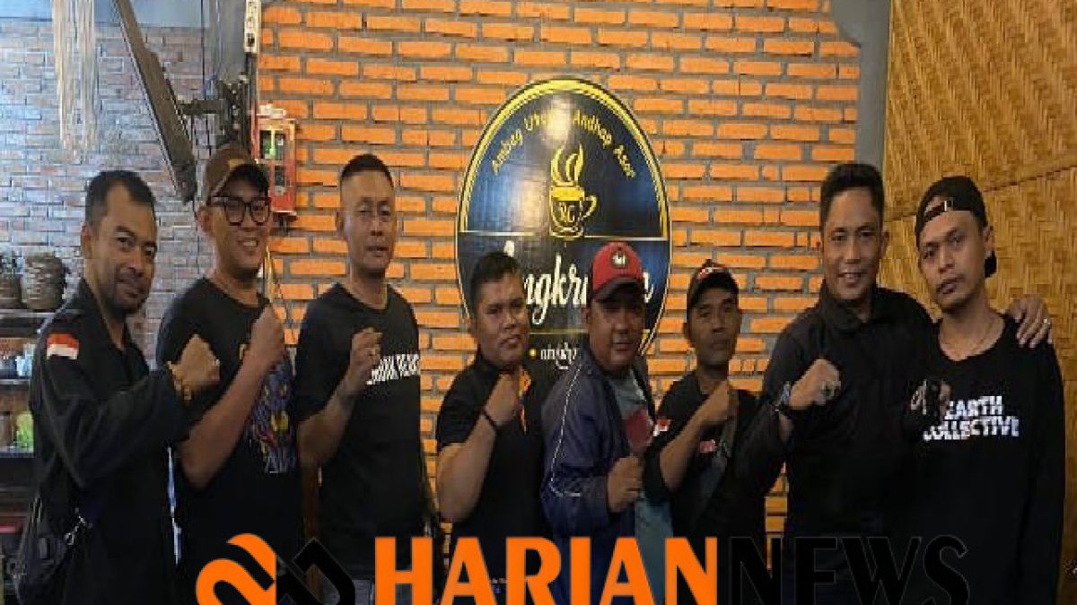 Satria Budi Utomo Caleg PBB Atur Strategi di Angkringan RC