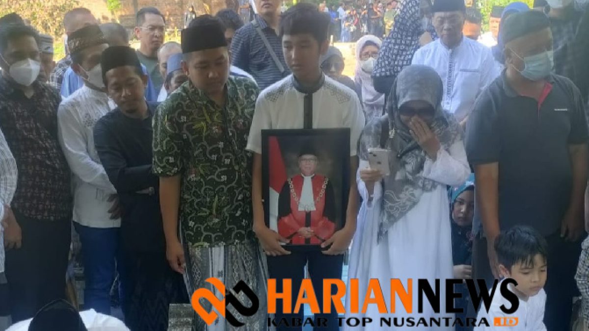 PT RGN Berduka Keluarga Tim Hukum Media Lensacyber Meninggal