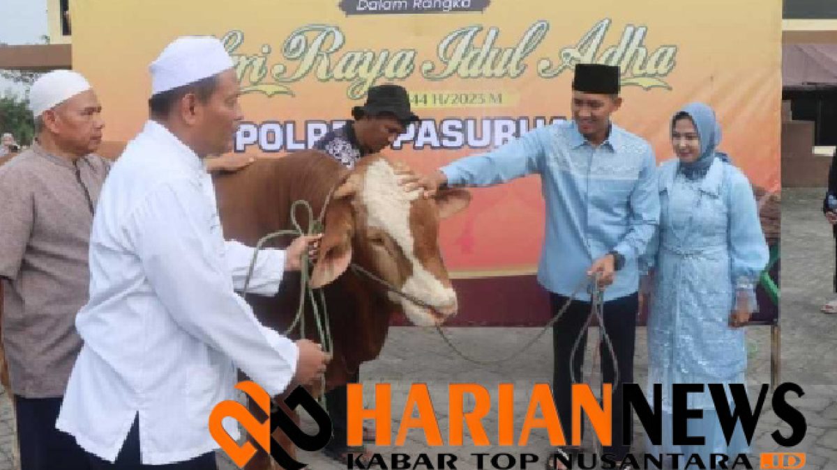 Kapolres Pasuruan Serahkan Hewan Qurban
