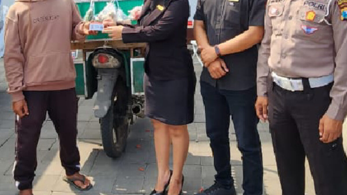 Program 77 SIM Gratis Bagi Pedagang Sayur Keliling