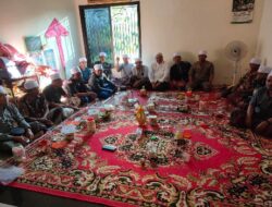 Mayarakat Wanar Sambut Freddy Wahyudi Pulang Haji