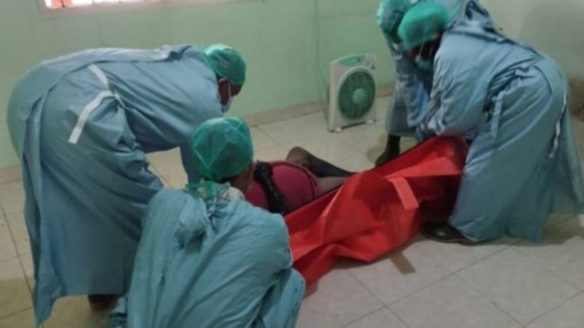 Penemuan Mayat Pria Membusuk di Dalam Rumah Jalan Jati Mandau Duri