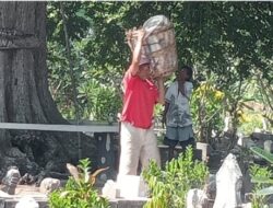 Kopi Akhirat Desa Bulutengger Gelar Jumat Bersih Ternyata Ini Tujuannya