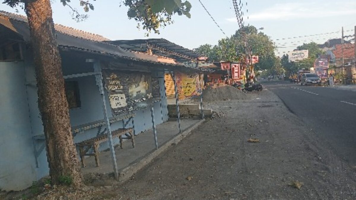 Pendekar Silat Di Lamongan Mengamuk Warungpun Hancur Jadi Sasaran