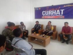 Kapolsek Sugio AKP Ali Fatoni S.H Bersama Anggota Polsek Sugio Melaksanakan Giat Jum’at Curhat