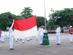Inspektur Upacara Hut Ke-78 Kemerdekaan RI Tebing Tinggi Kenakan Baju Adat Simalungun