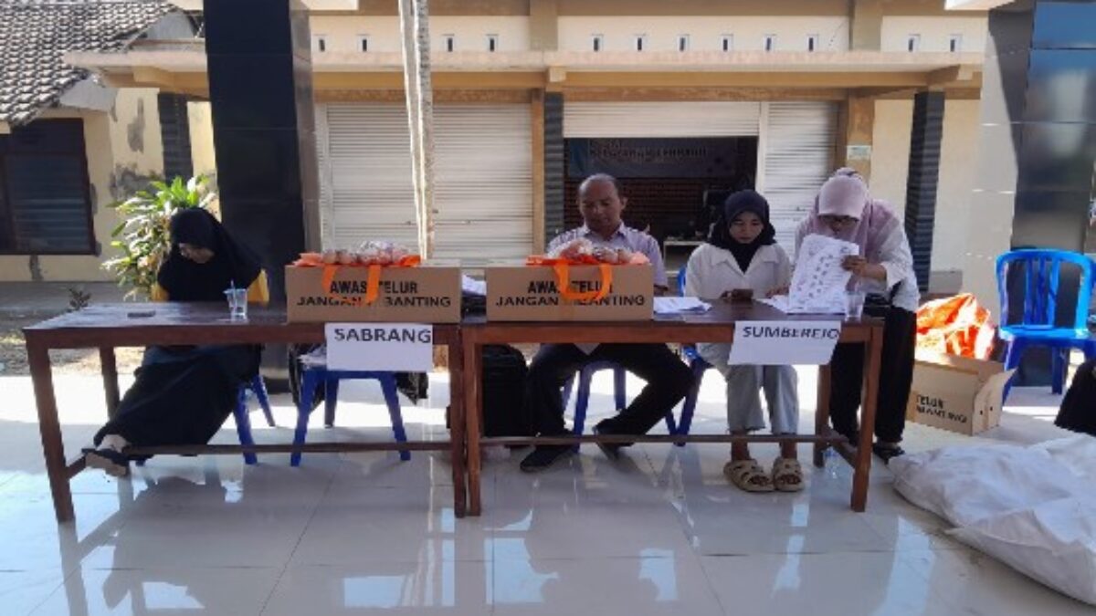 Badan Pangan Nasional Bersama PT Pos Indonesia Bagikan Asupan Gizi Untuk Stunting