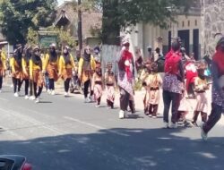 Desa Kesilir Gelar Acara Karnaval Masyarakat Ikut Serta Memeriahkan