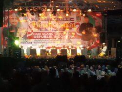 Malam Penutupan HUT RI 78 Desa Kalisari Kecamatan Baureno Dimeriahkan Dengan Sholawat