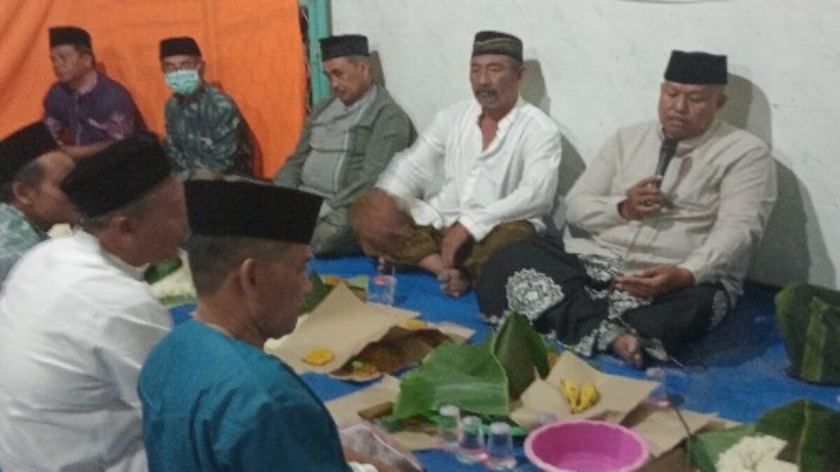 Haul Ahli Kubur Dusun Bulu Kepala Desa Pimpin Doa Bersama