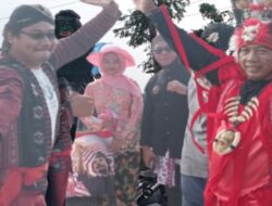 Memperingati HUT RI ke 78 Desa Miru Kecamatan Sekaran Gelar Karnaval Budaya