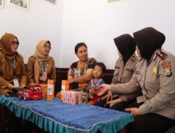 Polres Malang Salurkan Ratusan Paket Asupan Gizi Tambahan Guna Perangi Stunting