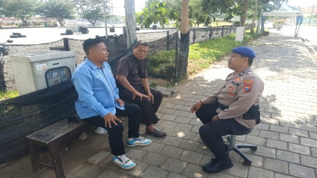 Aipda Haerul Umam Giat Patroli Serta Sosialisasi  Memberikan Bimbingan Kepada Security