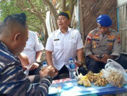Sat Polairud Polresta Banyuwangi Laksanakan Giat Pengamanan Petik Laut Masyarakat Pesisir Pantai Waru Doyong