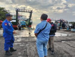 Antisipasi Korban Jiwa Akibat Cuaca Extrem Aiptu I Gede Eka Laksanakan Binmas Kepada Penyedia Jasa Transportasi Laut
