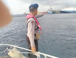 Satpolairud Laksanakan Giat Patroli Perairan Serta Pengawasan Obvitnas Diperairan Selat Bali