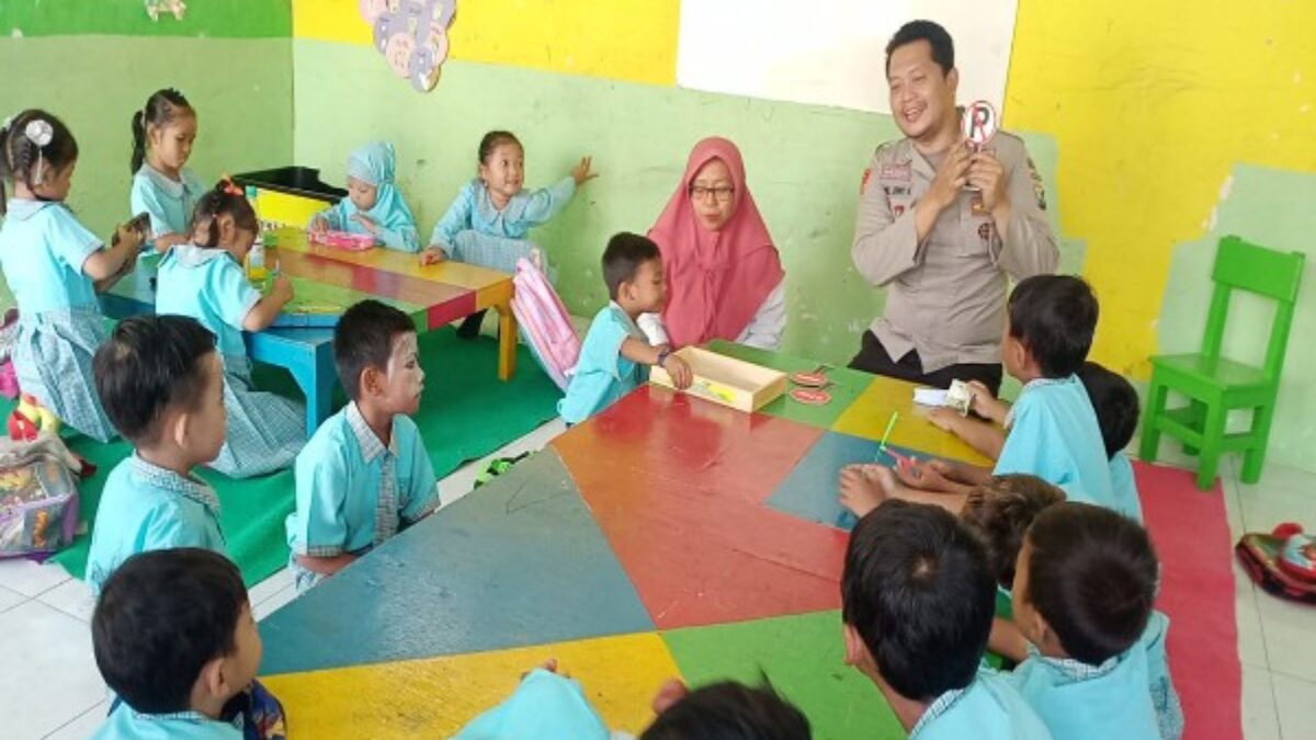 Peduli Perkembangan Anak Kapolres Jember Gagas Program Ayahku Mengajar