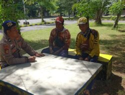 Polairud Resta Banyuwangi Laksanakan Giat Patroli Serta Sambang Dialogis Kepada Buruh Harian Lepas Marina Boom Banyuwangi
