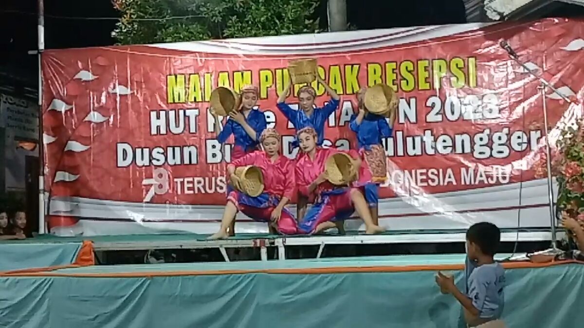 Tari Daerah Meramaikan Malam Resepsi HUT Kemerdekaan RI ke 78 di Dusun Bulu