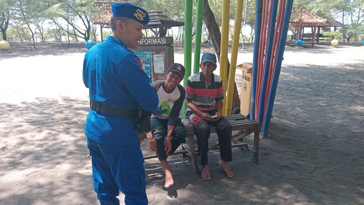 Lakukan Binmas Ini Pesan Aipda Adi Sudrajat Terhadap Pokdarwis Pantai Mustika