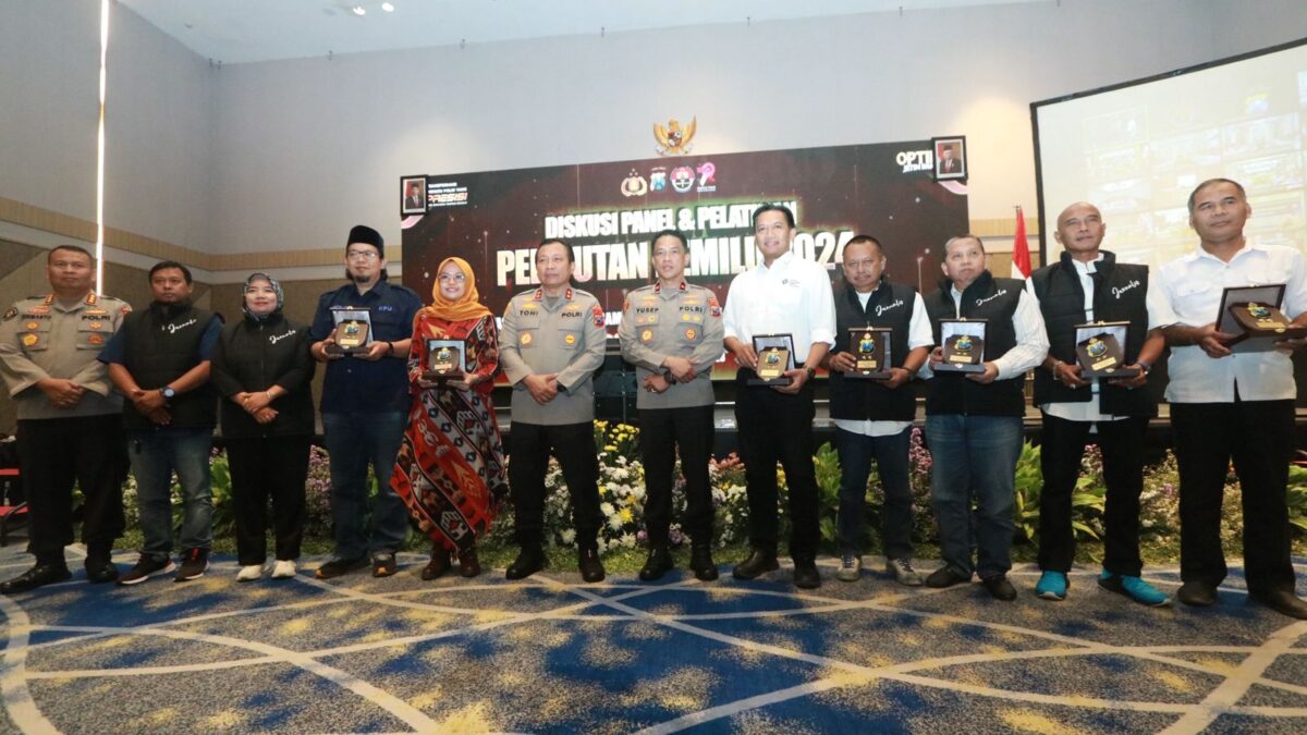 Polda Jatim Bersama Awak Media Bersinergi Suarakan Narasi Damai Dalam Pemilu 2024