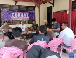 Kegiatan Jumat Curhat Kapolsek Sugio Bertempat Di Warung Kopi Dusun Balonggesing Desa Lebakadi
