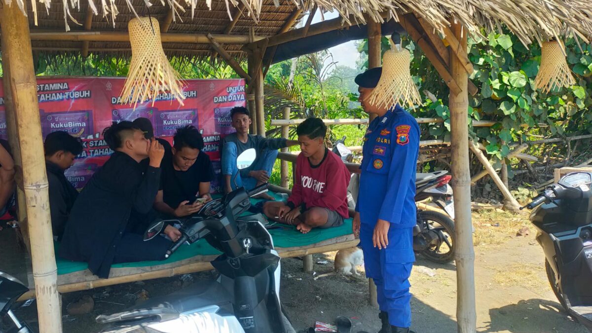 Berikan Rasa Aman Ini Yang Dilaksanakan Bripka Romi Eka Kepada Wisatawan Blimbingsari