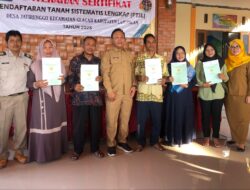 Pembagian Sertifikat Progam PTSL Desa Jatirenggo Kecamatan Glagah Salurkan 573 Sertifikat