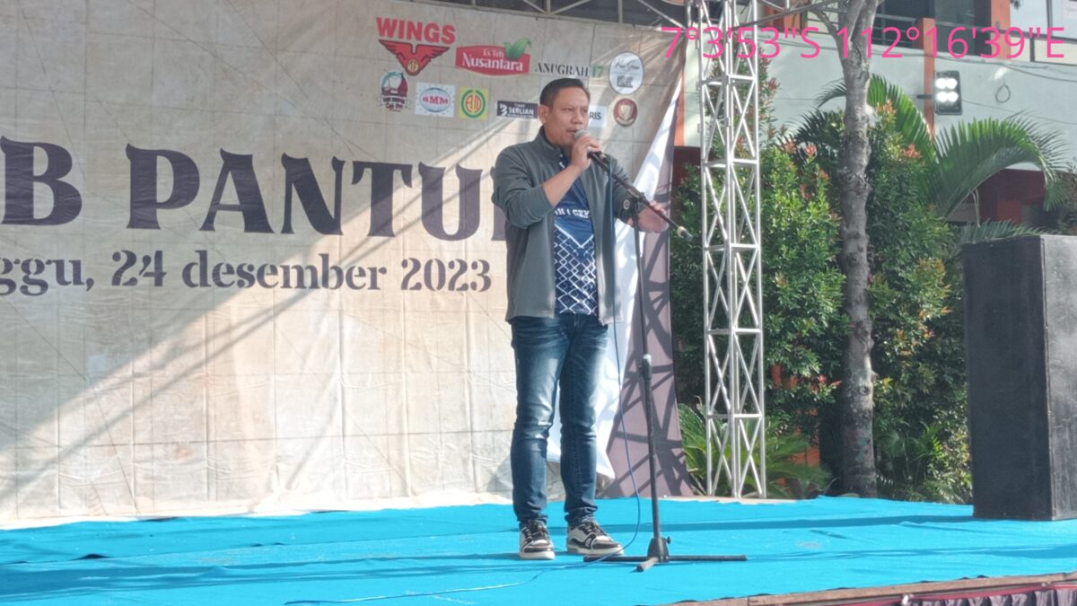 Kepala SMAN 1 Sekaran Membuka Lomba Ketrampilan Baris Berbaris Pantura II Tahun 2023