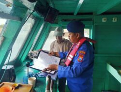 Lakukan Patroli Dermaga Pelabuhan Marina Boom Ini Pesan Yang Disampaikan Kepada Nahkoda KLM MJW