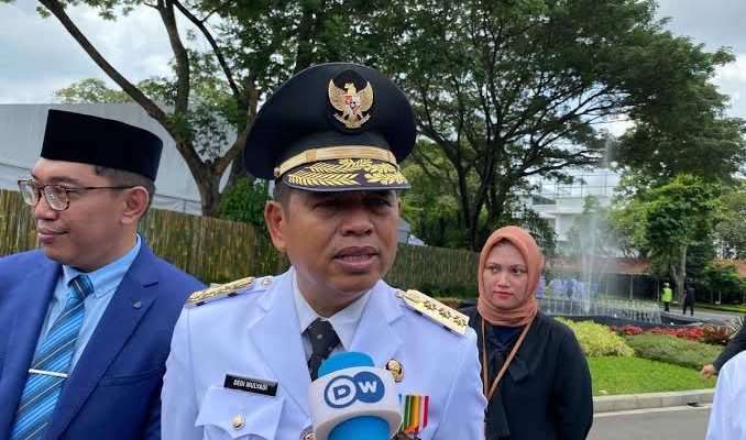 Gubernur Jabar Dedi Mulyadi Copot Kepala Sekolah SMAN 6 Depok Usai Study Tour ke Bali