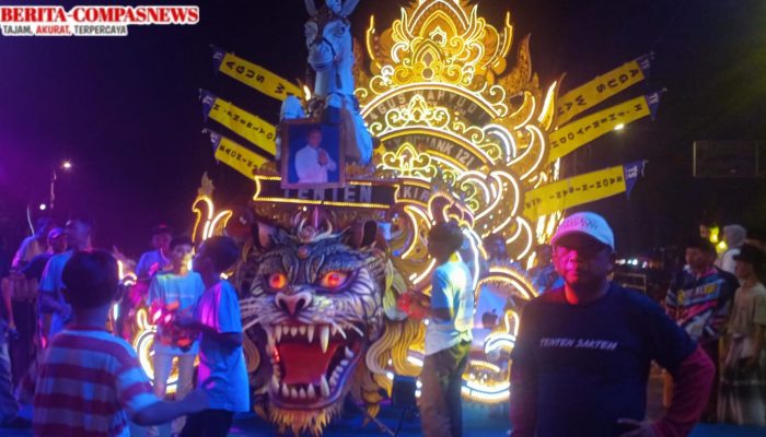 Percusion Tenten Sakteh di Festival Parade Daul Combo Sampang, Mikat Tamu undangan dan Masyarakat 