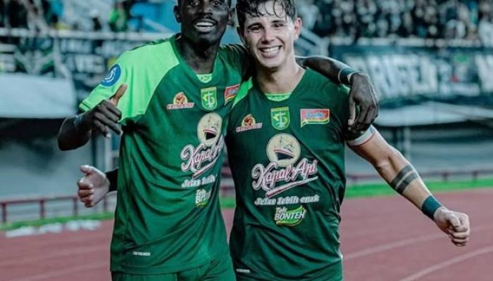 Fakta Mengejutkan! Arema Belum Pernah Menang Lawan Persebaya, Sampai Kapan?