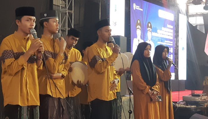 Pembukaan OSN, O2SN, dan FLS3N di Sampang Berlangsung Meriah, Penampilan Hadrah Al Banjari SMPN 1 Sampang dan Santunan Anak Yatim Jadi Sorotan