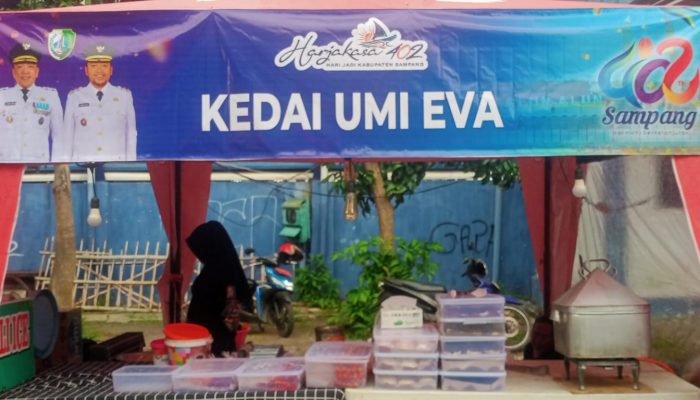 Kedai Umi Eva dan Ratusan UMKM Warnai Kemeriahan Pesta Rakyat Harjaksa Sampang 402