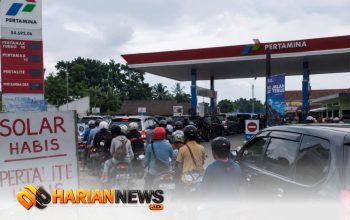 Warga Sampang Utara Menjerit, Antrean BBM Mengular Ratusan Meter, Nelayan Terancam Tak Melaut