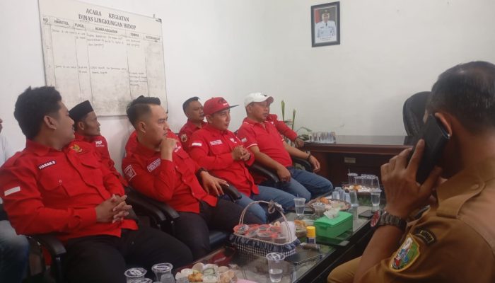 Tak Ingin Sampah Jadi Bom Waktu, DPC Madas Sedarah ‘Gedor’ DLH Sampang, Pemerintah Siap Bertindak