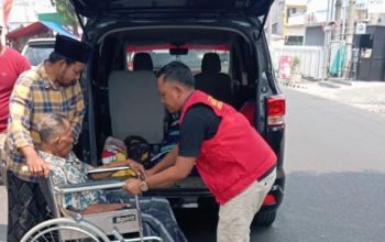 Saat Warga Membutuhkan, Madas Sedarah Hadir! Hairudin Antar Warga Sakit dari Desa Nepa