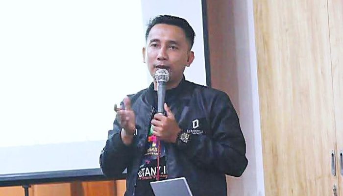 Dua Tahun Khofifah-Emil, MADAS Sedarah Sampang Tagih Janji Kereta Madura : Mana Progresnya?
