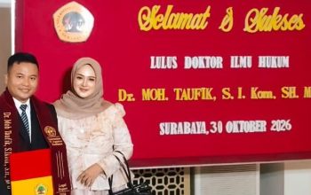 Doktor Muda dari Madura! Bung Taufik Taklukkan Ujian Promosi Doktor di Untag Surabaya